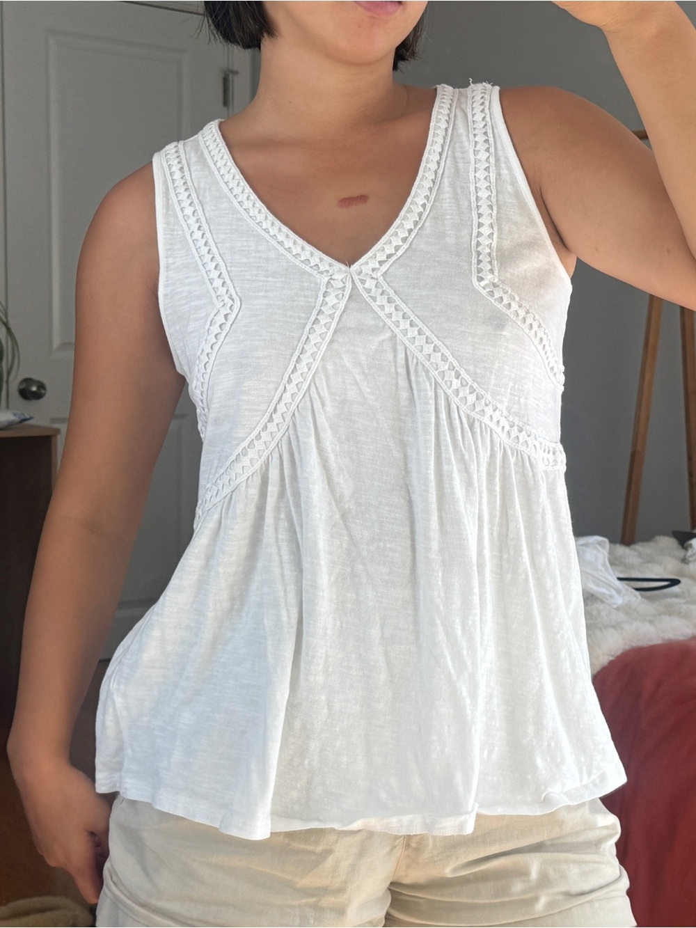 Women's White V-Neck Crochet Trim Tank Top Size M 100% Cotton